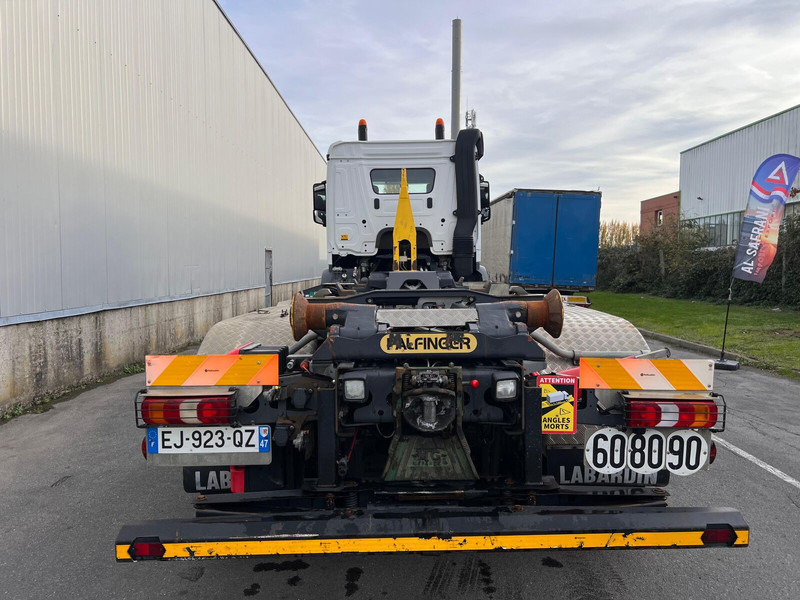 Camión multibasculante Mercedes-Benz Arocs 2645