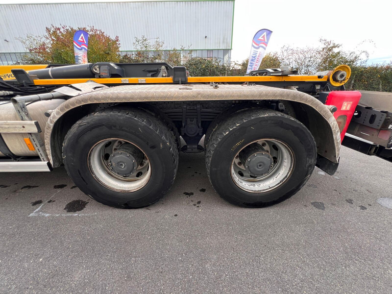 Camión multibasculante Mercedes-Benz Arocs 2645