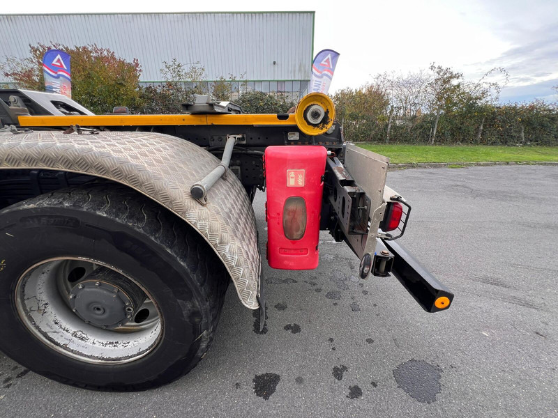 Camión multibasculante Mercedes-Benz Arocs 2645