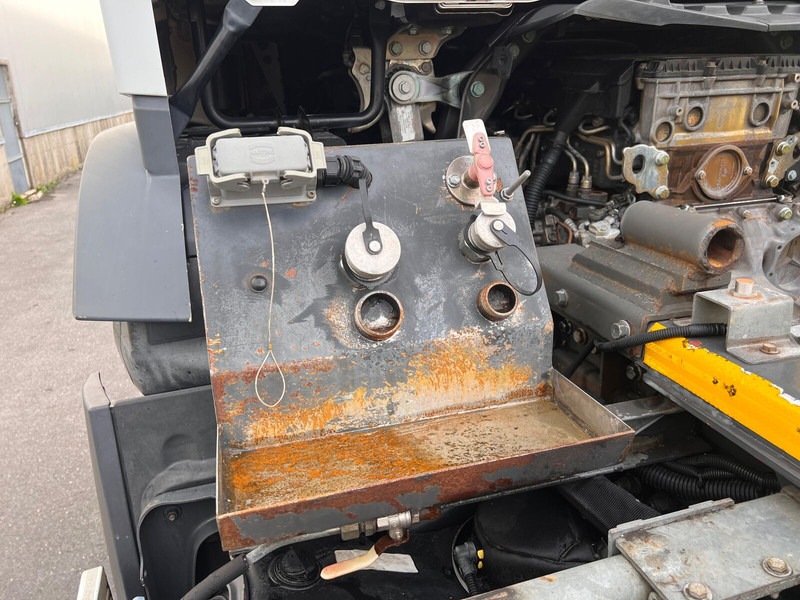 Camión multibasculante Mercedes-Benz Arocs 2645