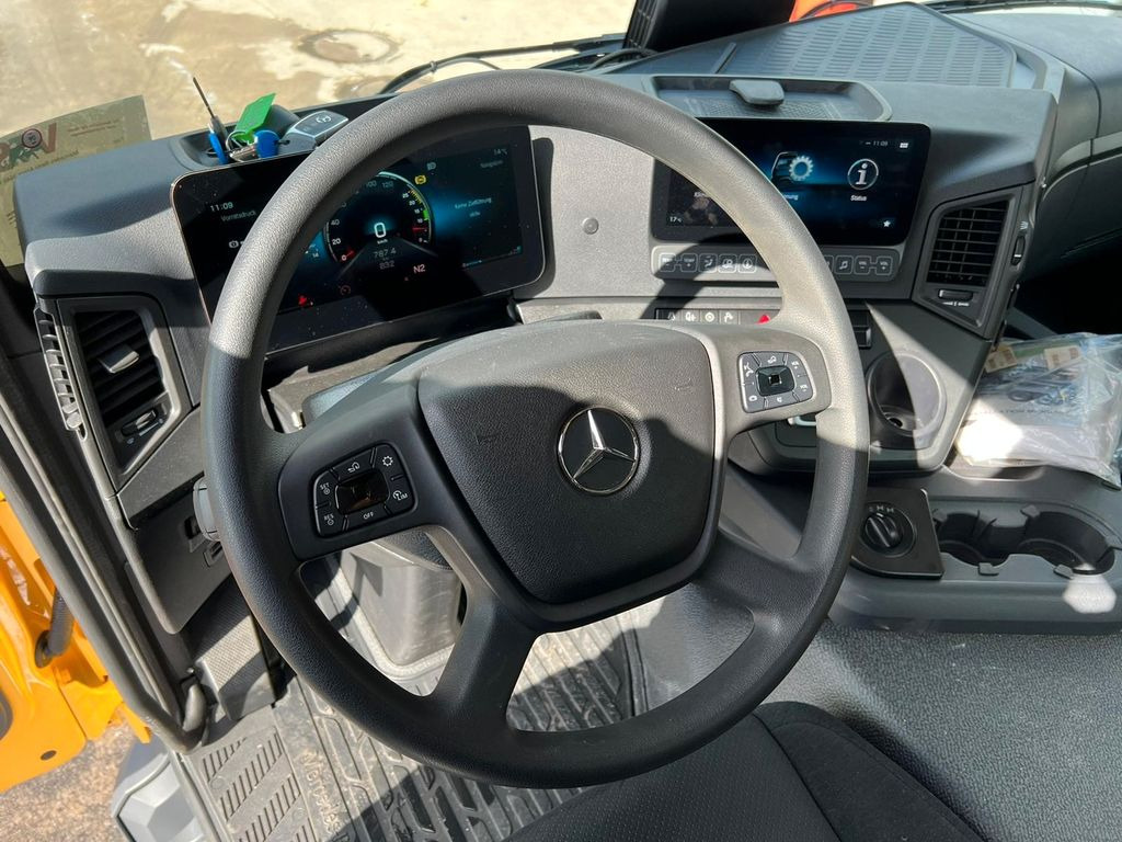 Camión multibasculante Mercedes-Benz Arocs 2646 mit HYVA  2047-S Abrollkipper *NEU*