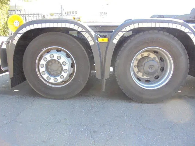 Camión multibasculante Mercedes-Benz Arocs 2848 NEW