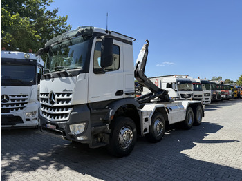 Camión multibasculante Mercedes-Benz Arocs 3245 K 8X4 Haken