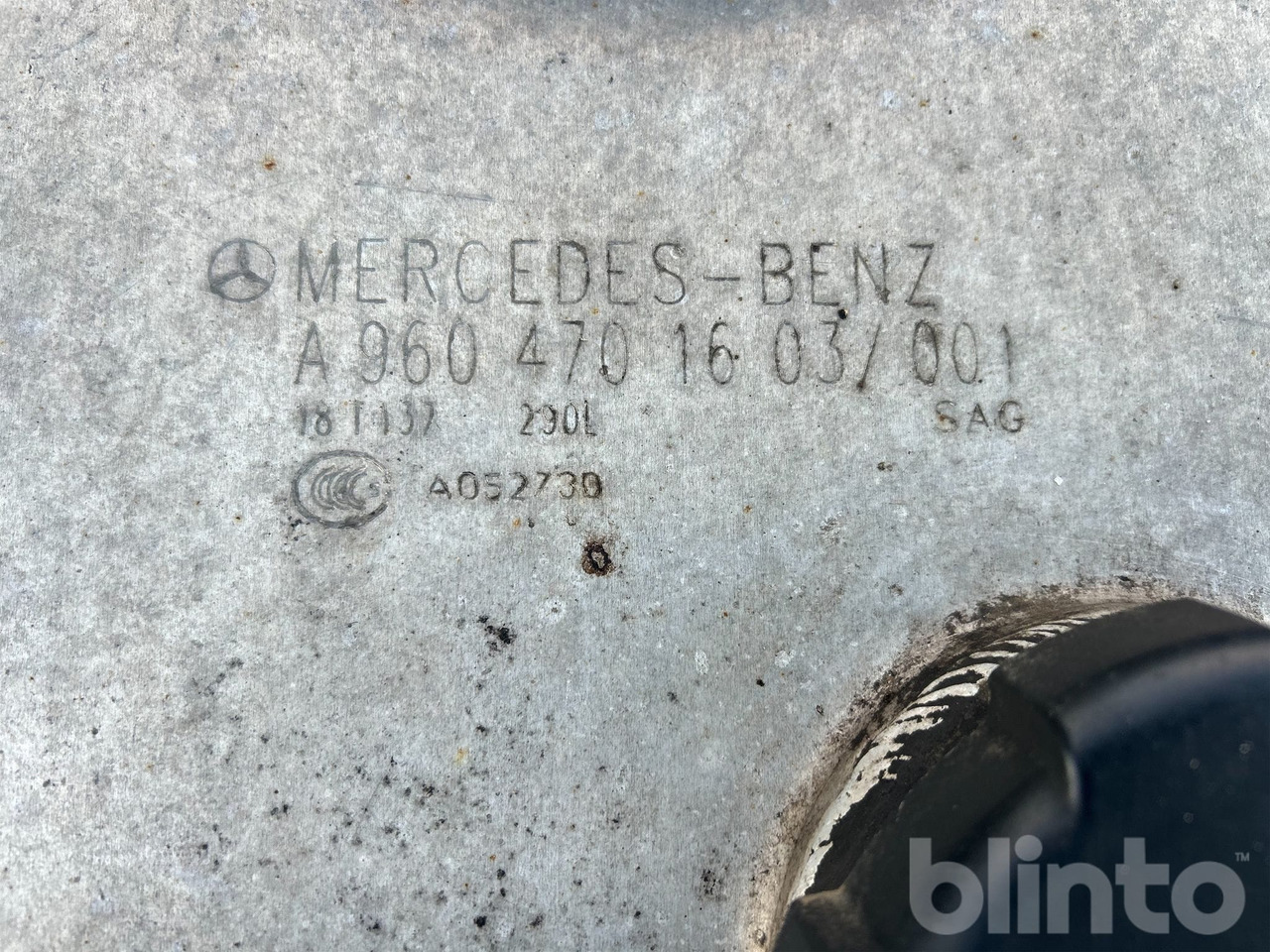 Camión multibasculante Mercedes-Benz Arocs 3251LK 8x4 - JOAB L24