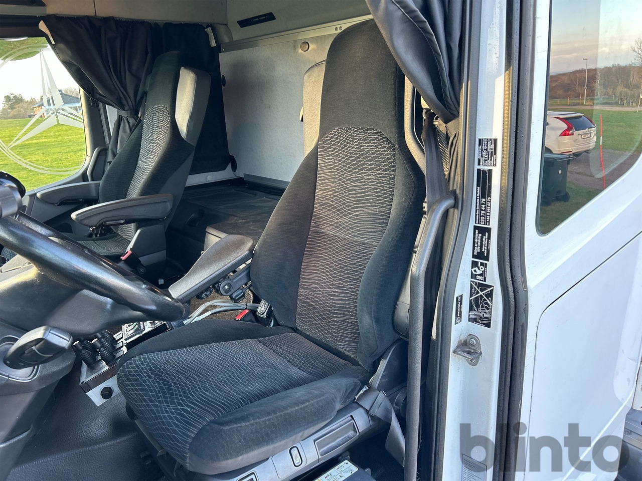 Camión multibasculante Mercedes-Benz Arocs 3251LK 8x4 - JOAB L24