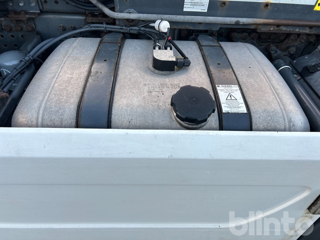 Camión multibasculante Mercedes-Benz Arocs 3251LK 8x4 - JOAB L24