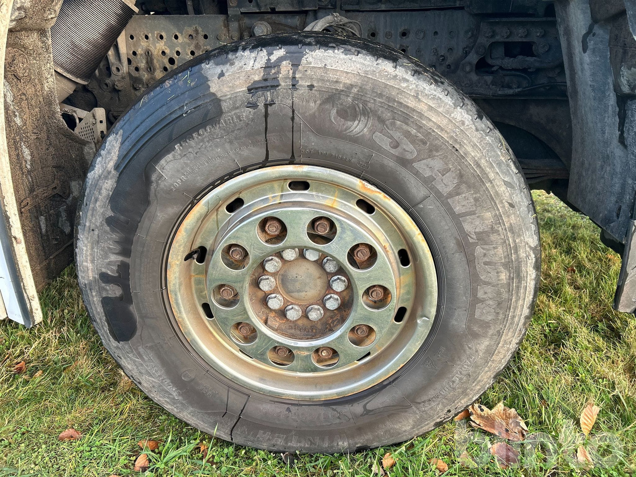 Camión multibasculante Mercedes-Benz Arocs 3251LK 8x4 - JOAB L24