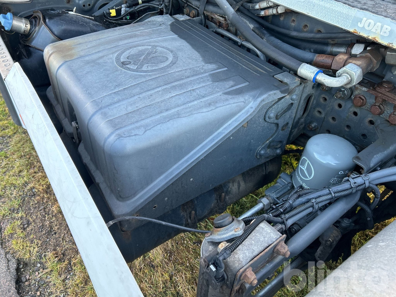 Camión multibasculante Mercedes-Benz Arocs 3251LK 8x4 - JOAB L24