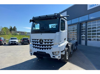 Camión multibasculante  Mercedes-Benz Arocs 3251 8x4