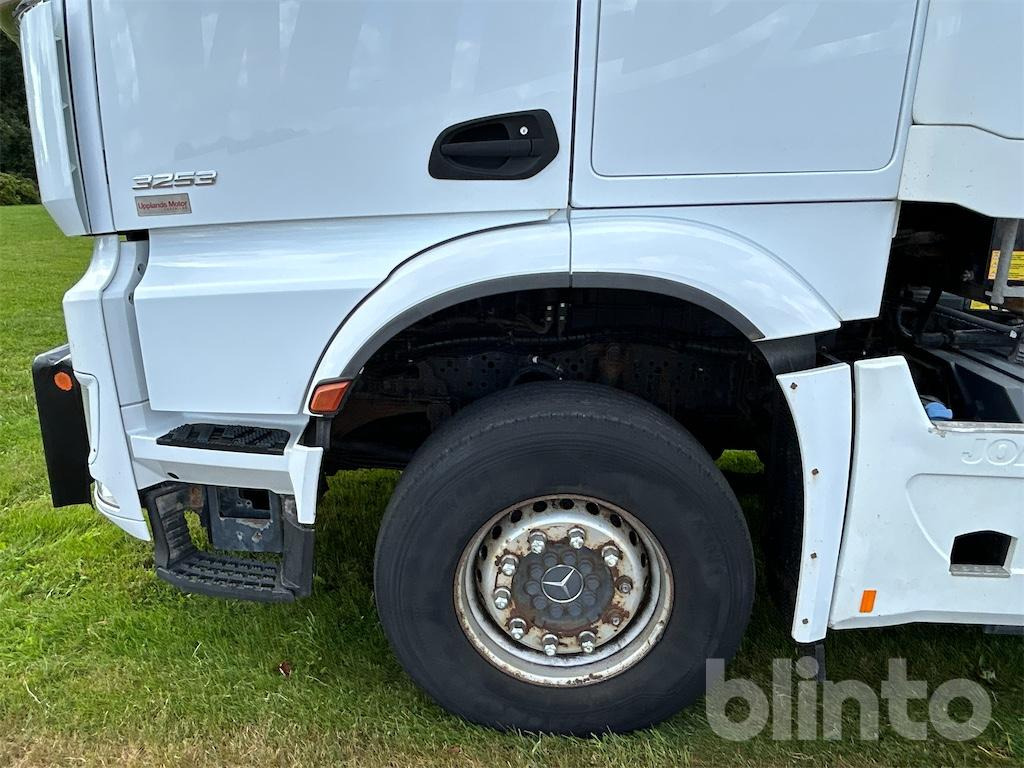 Camión multibasculante Mercedes-Benz Arocs 3253LK 8x4 - JOAB L24