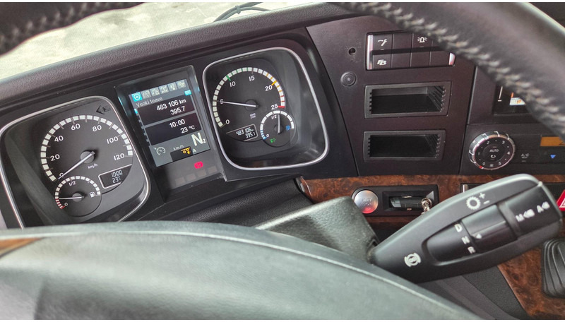 Camión multibasculante Mercedes-Benz Arocs 3253 8X4*4 Fassi F295