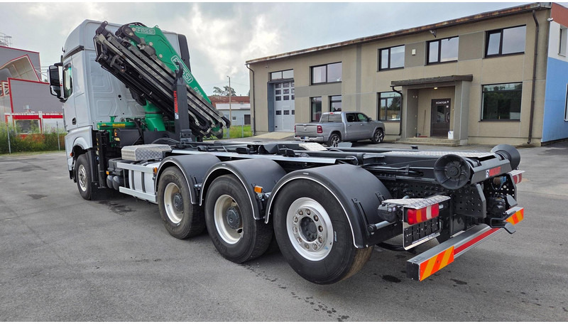 Camión multibasculante Mercedes-Benz Arocs 3253 8X4*4 Fassi F295