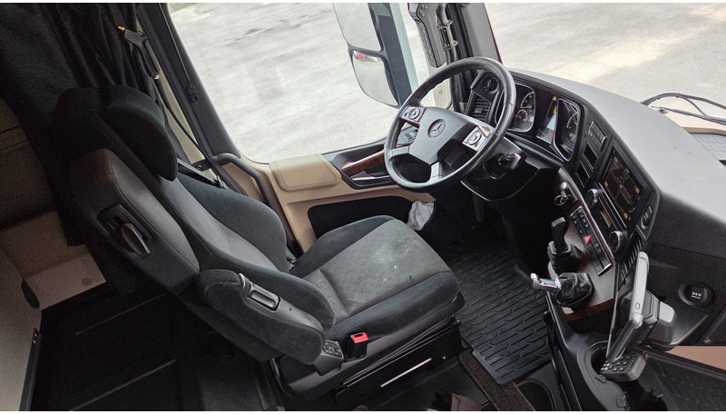 Camión multibasculante Mercedes-Benz Arocs 3253 8X4*4 Fassi F295