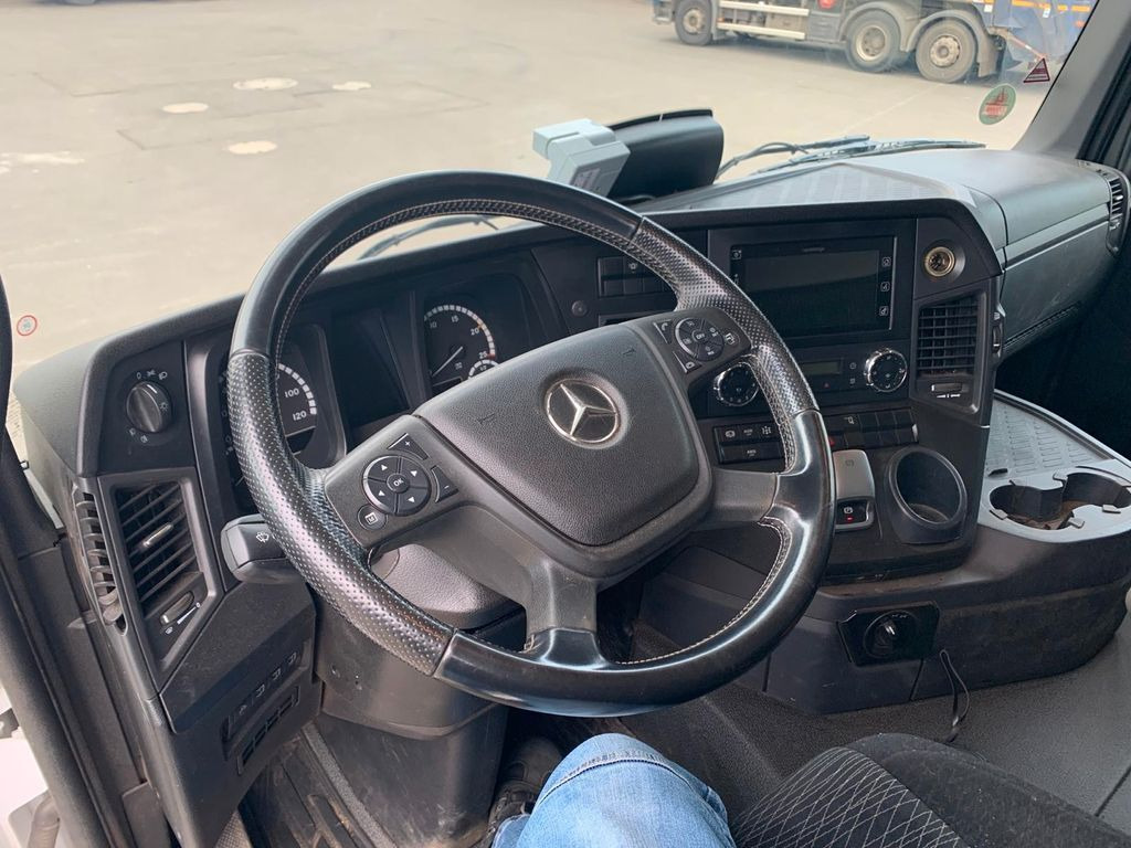 Camión multibasculante Mercedes-Benz Arocs 3351 6x4 Hakenabroller Blatt/Blatt