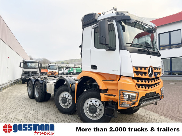 Camión multibasculante Mercedes-Benz Arocs 4151 AK 8x8/4, Grounder