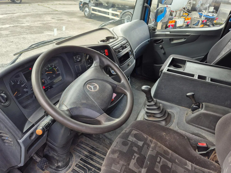 Camión multibasculante Mercedes-Benz Atego 1218 HOOK SYSTEM + CONTAINER INCLUDED (!)