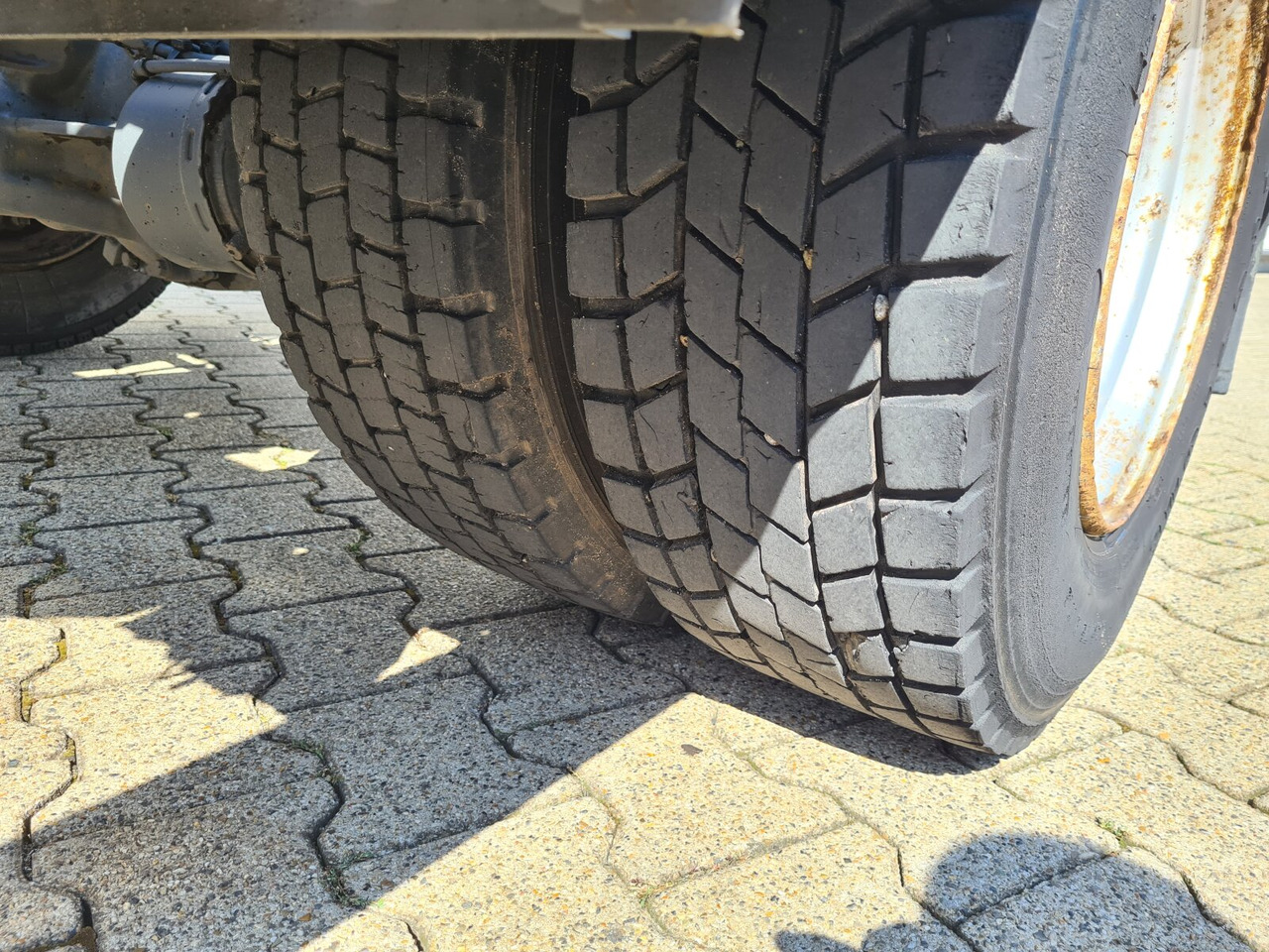 Camión multibasculante Mercedes-Benz Atego 815 K 4x2 Atego 815 K 4x2