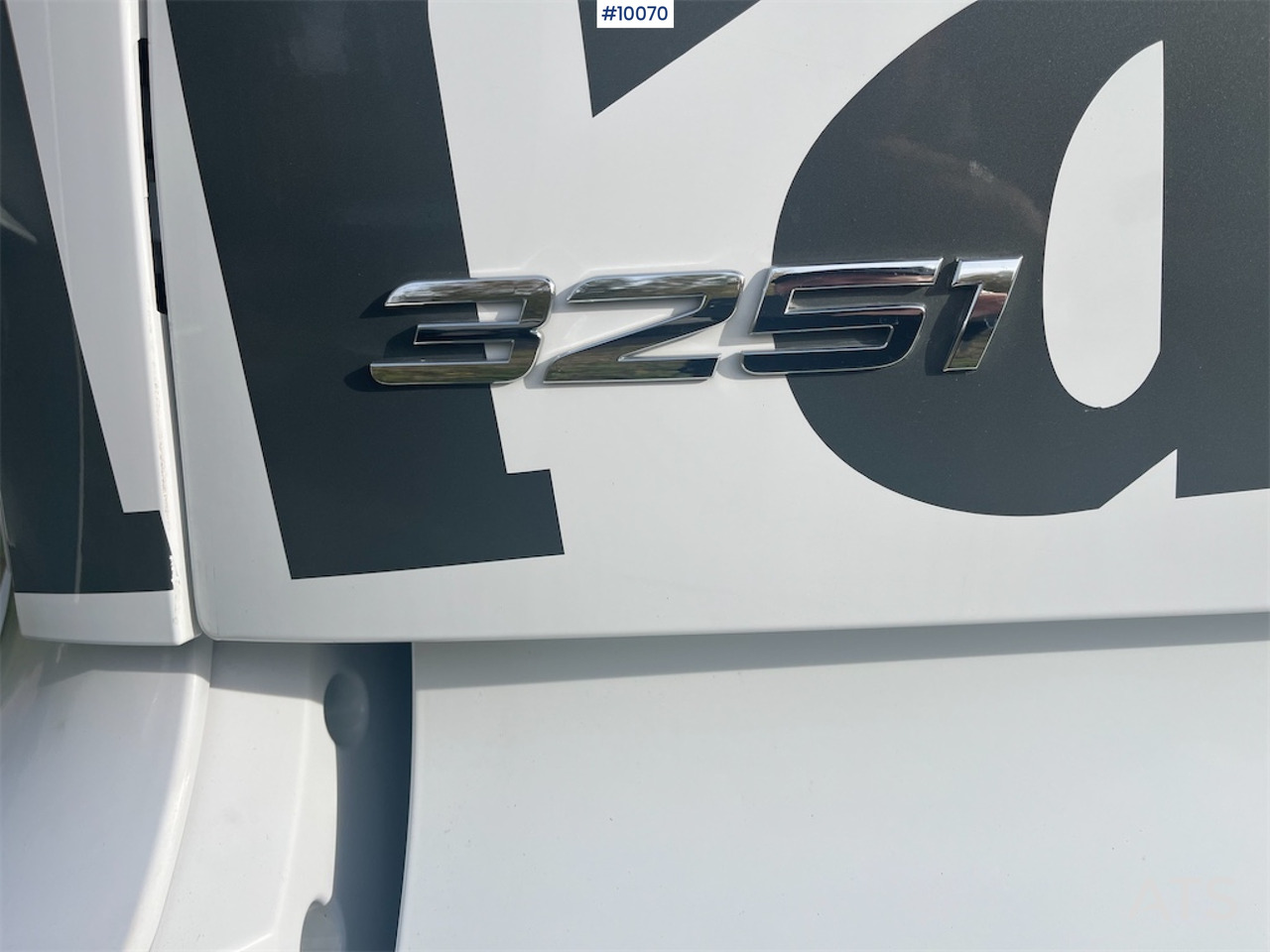 Camión multibasculante Mercedes Benz Complete Snow Plow Truck