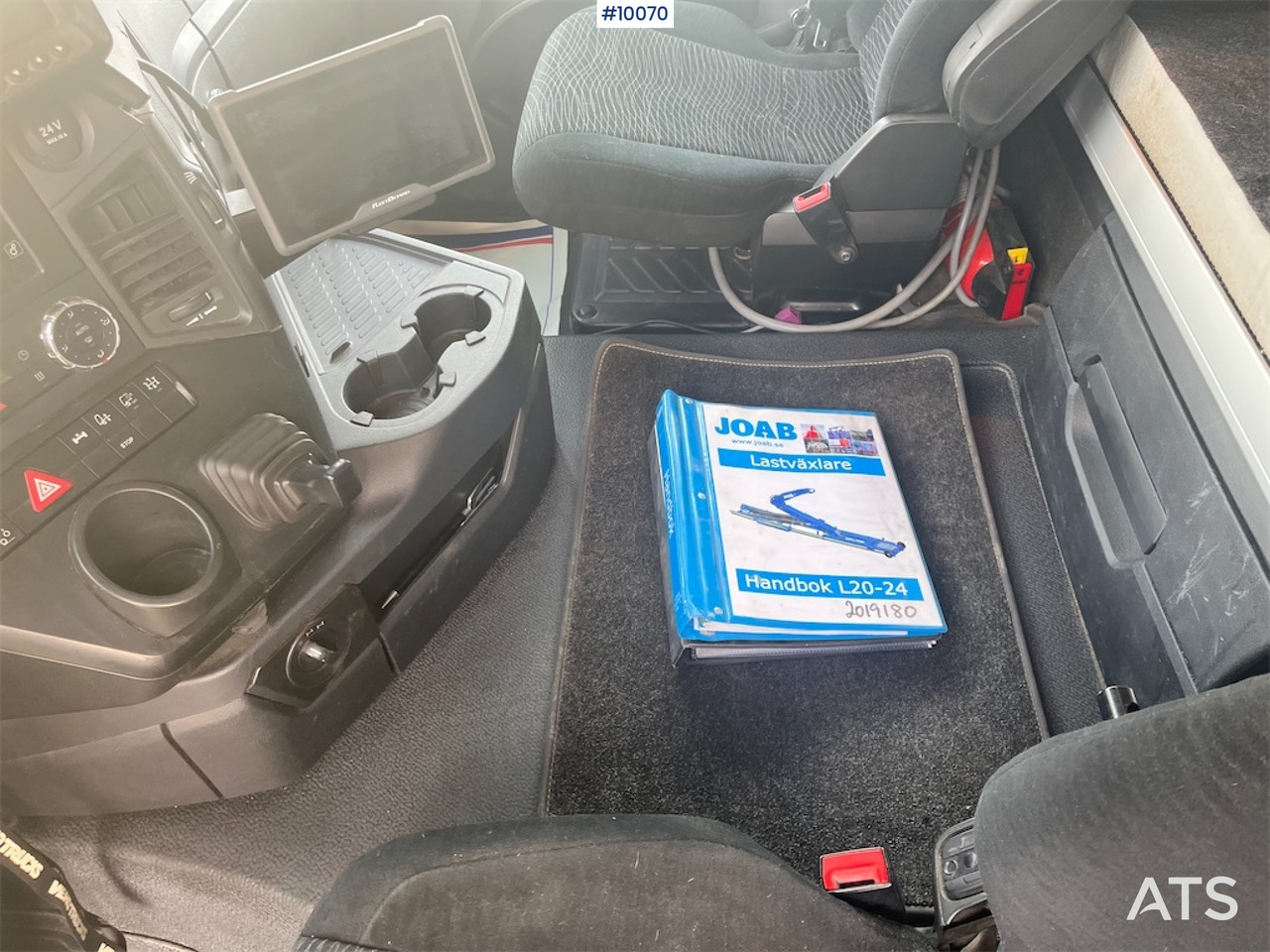 Camión multibasculante Mercedes Benz Complete Snow Plow Truck