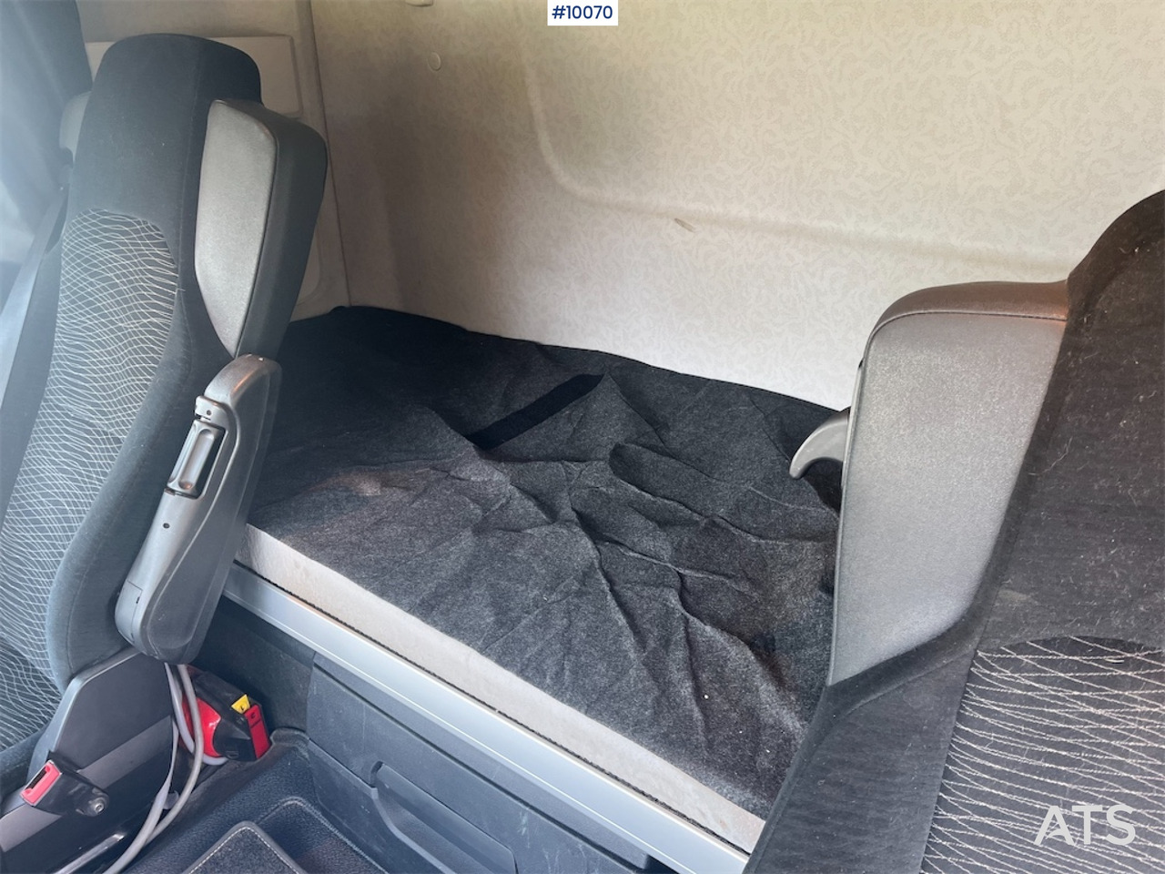 Camión multibasculante Mercedes Benz Complete Snow Plow Truck