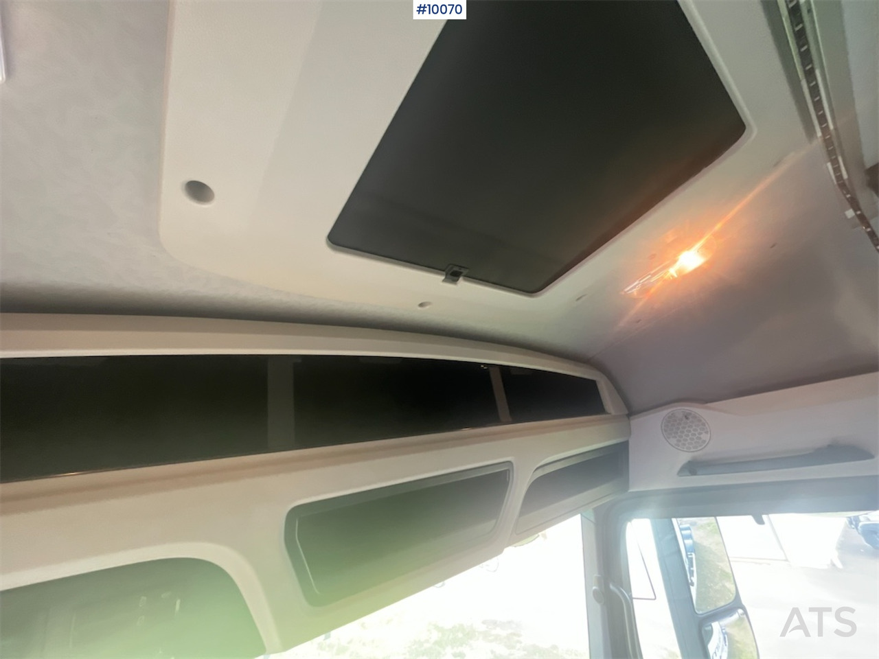 Camión multibasculante Mercedes Benz Complete Snow Plow Truck