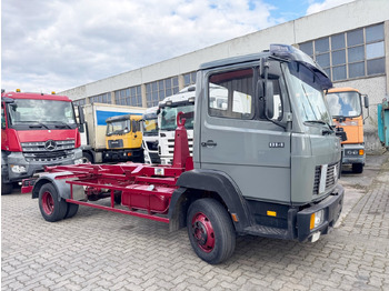 Camión multibasculante Mercedes-Benz LK 814 4x2 LK 814 4x2, 6-Zylinder, City-Abroller
