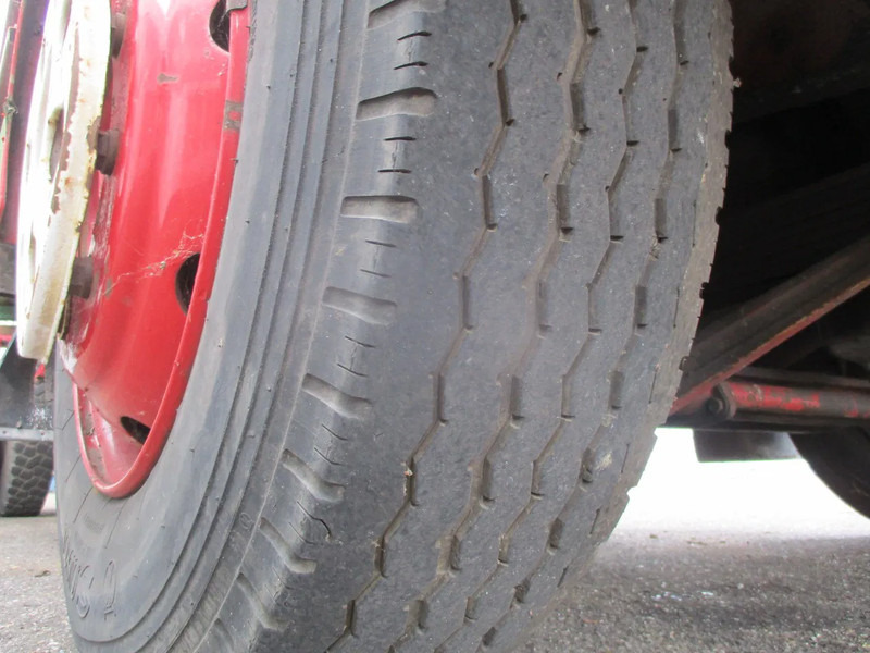 Camión multibasculante Mercedes-Benz LP 1319 , Oldtimer