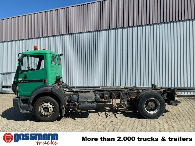 Camión multibasculante Mercedes-Benz SK 1924 L 4x2