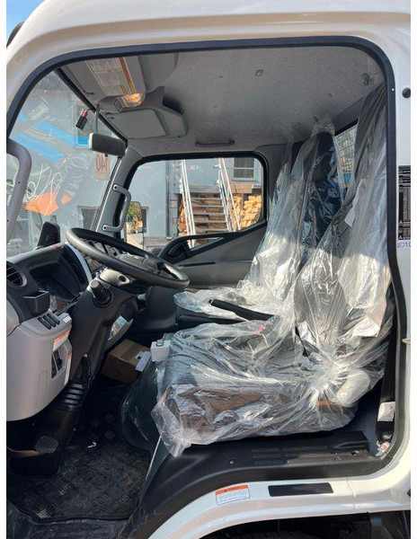 Camión multibasculante Mitsubishi Fuso Canter 6S15