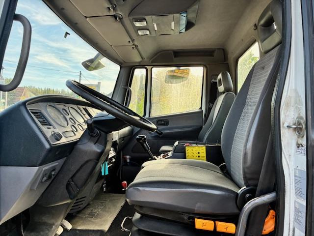 Camión multibasculante Nissan ATLEON 150.25