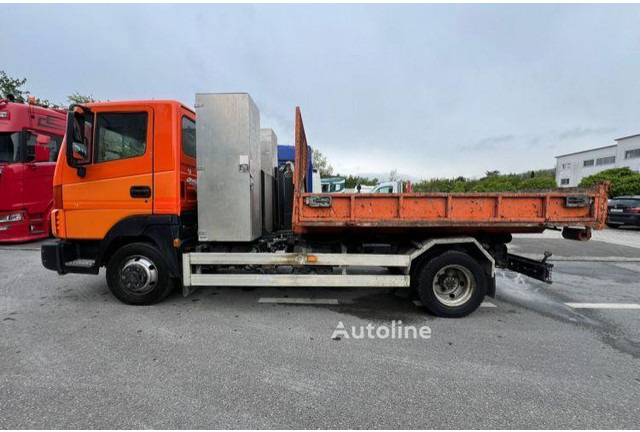 Camión multibasculante Nissan Atleon 80.19 - Hook lift truck+tipper