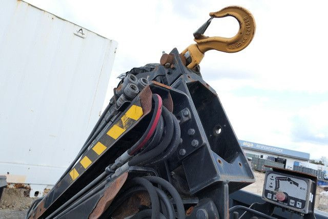 Camión multibasculante Pritschenaufbau mit Kran, Kran Hiab 166 D-2 Duo