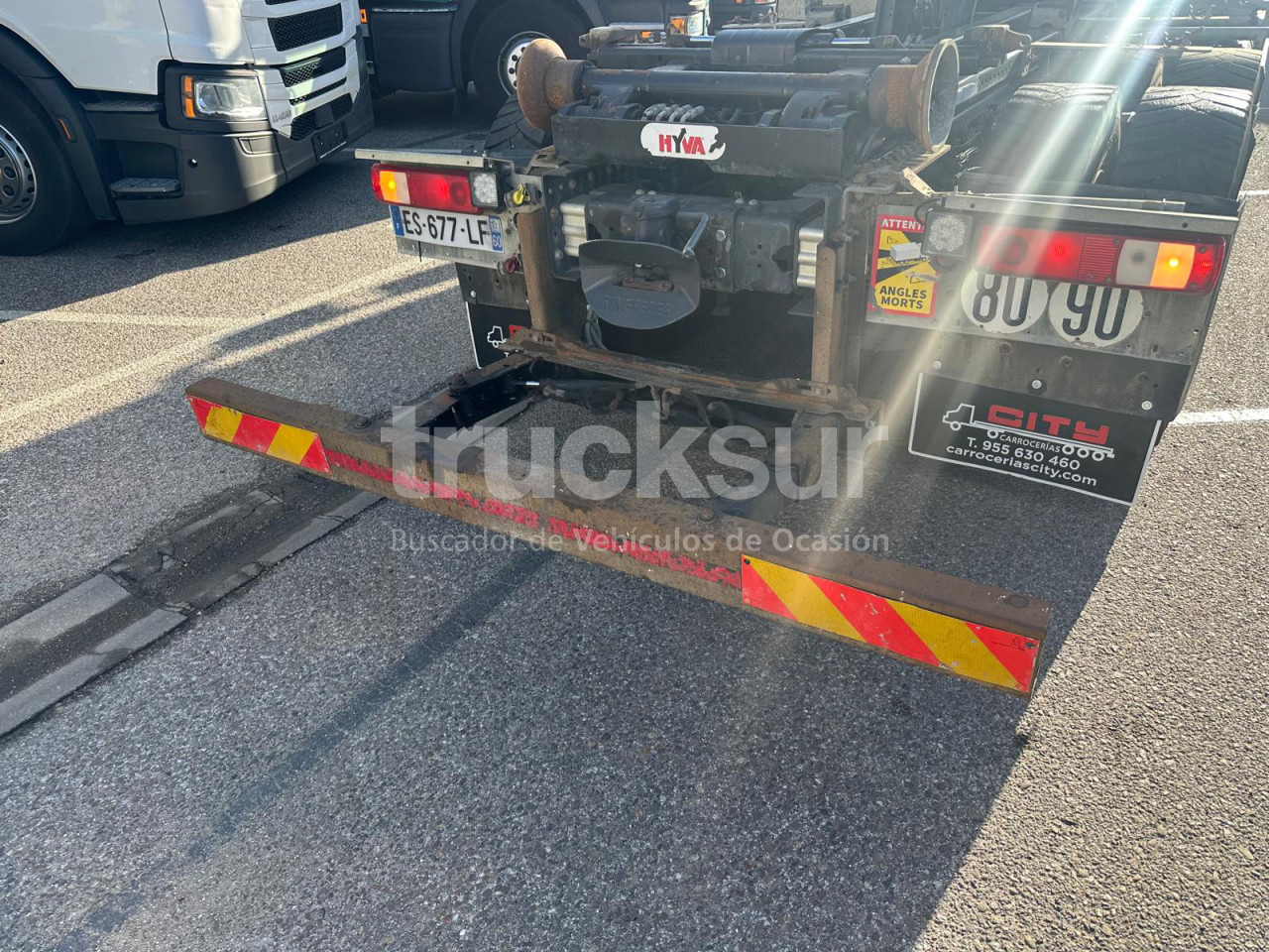 Camión multibasculante RENAULT C430.26 6X2