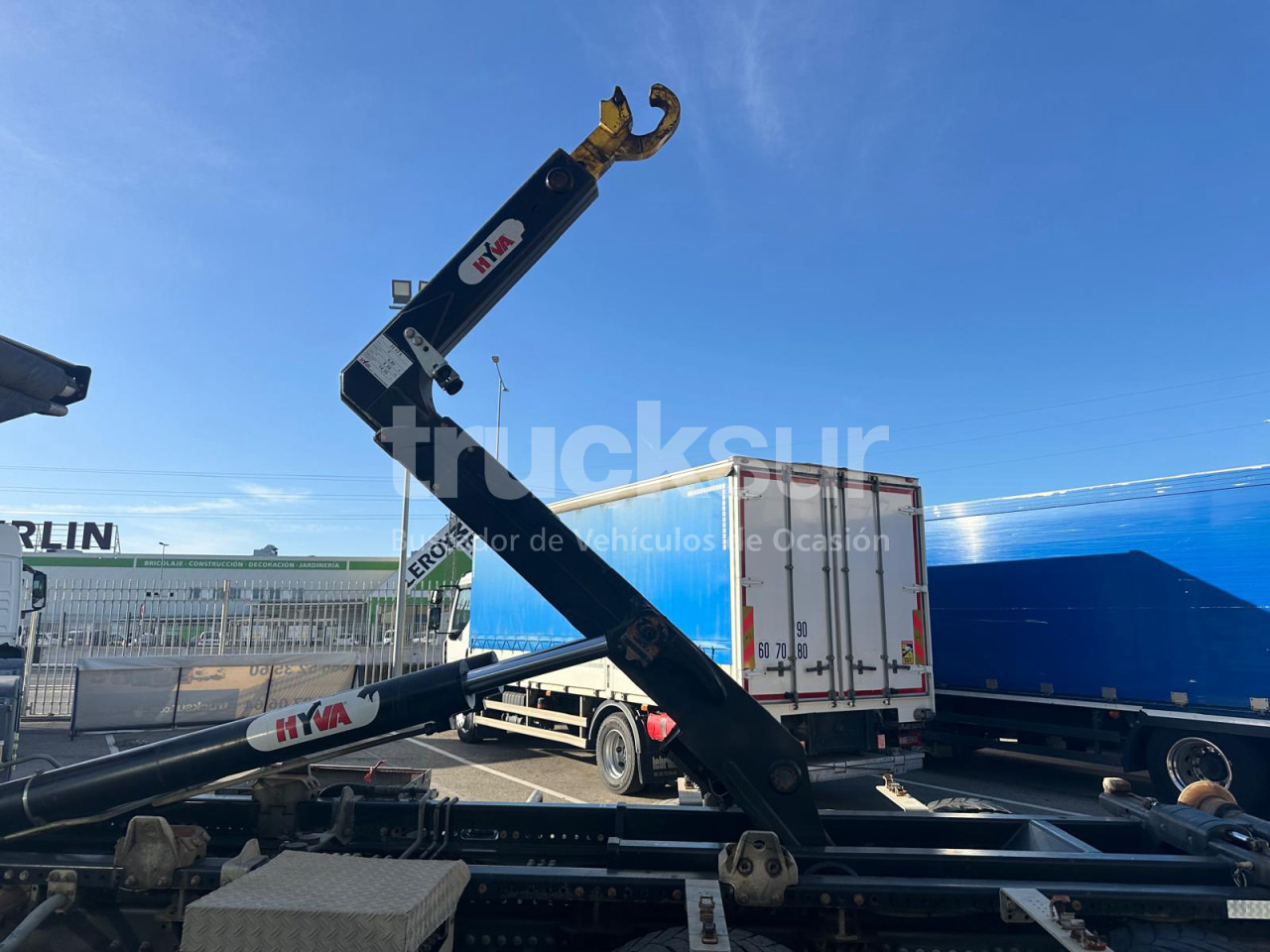 Camión multibasculante RENAULT C430.26 6X2