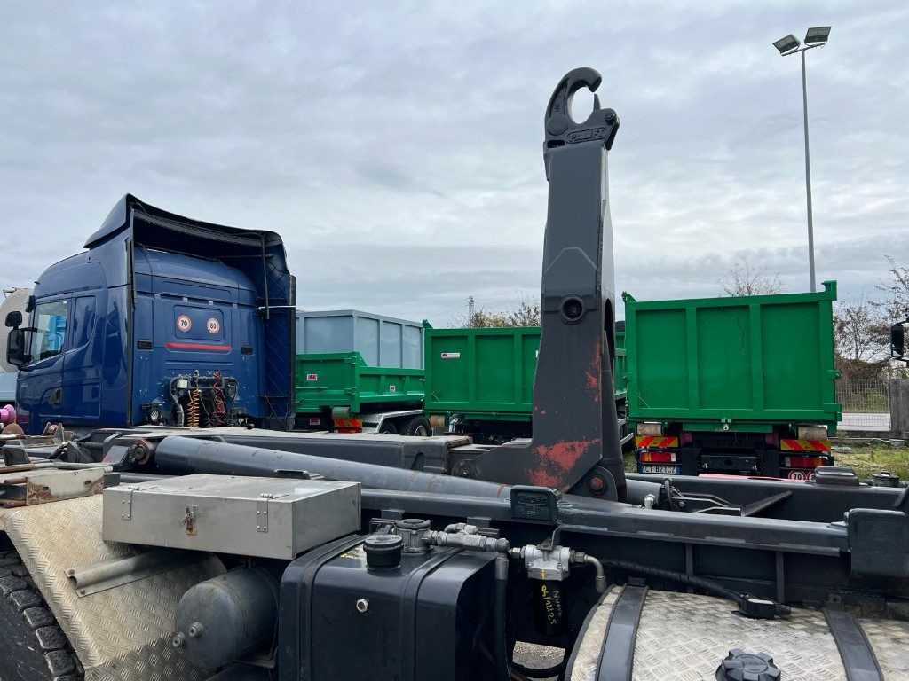 Camión multibasculante RENAULT KERAX 320 SCARRABILE