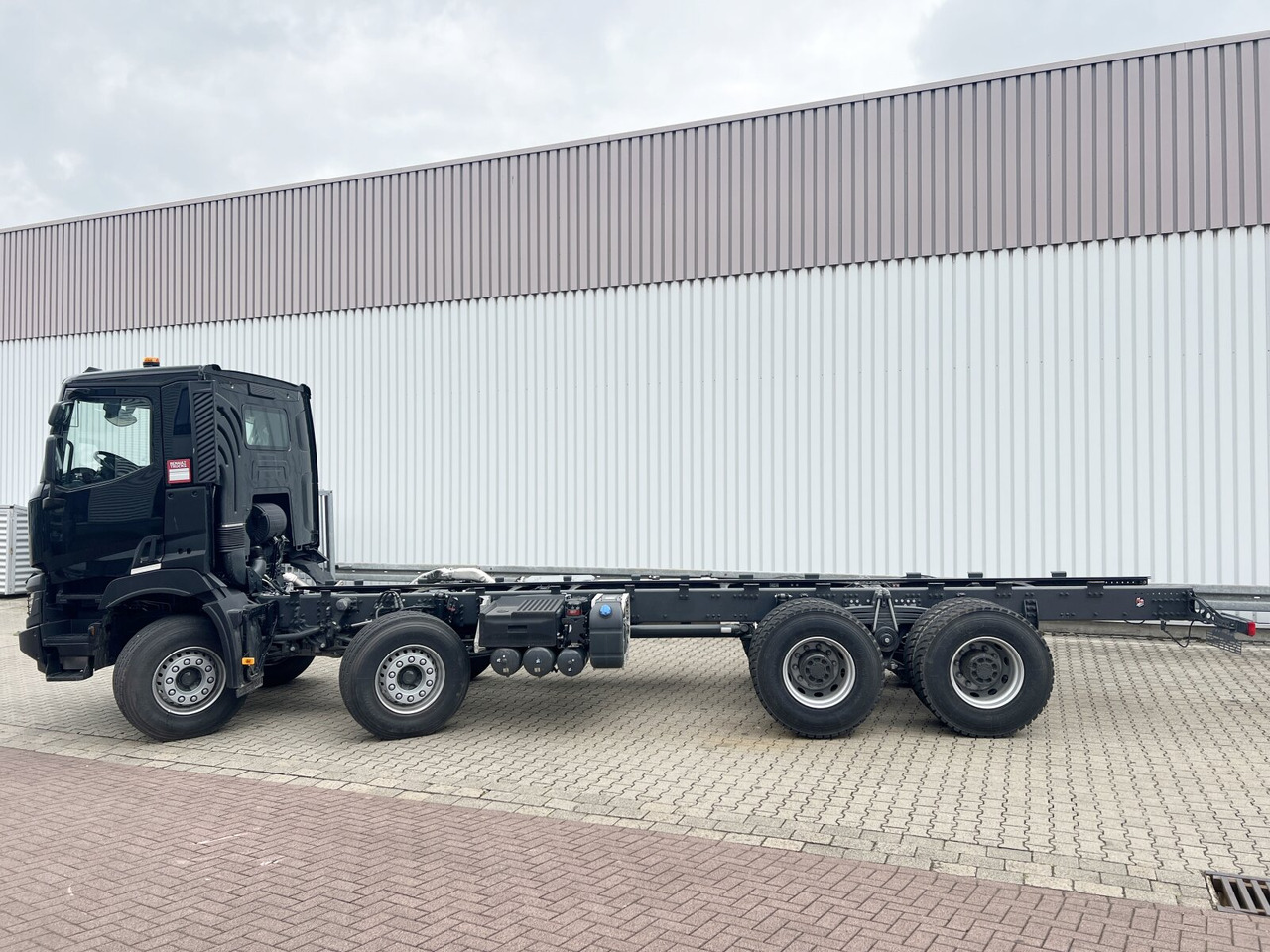 Camión multibasculante Renault C 480 8x4 C 480 8x4, Kran 15-35m/t