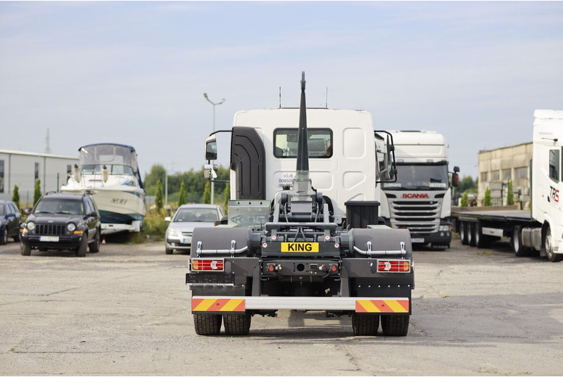 Camión multibasculante Renault D 18 HIGH P