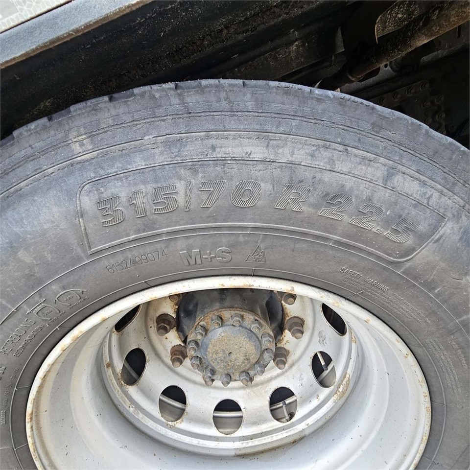 Camión multibasculante Renault D 26 Wide