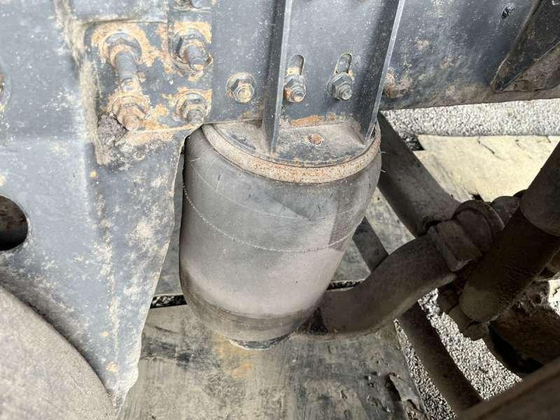 Camión multibasculante Renault PREMIUM 370-26 AVEC BOUILLE ACMAR