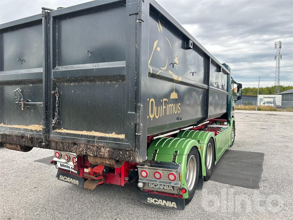 Camión multibasculante SCANIA