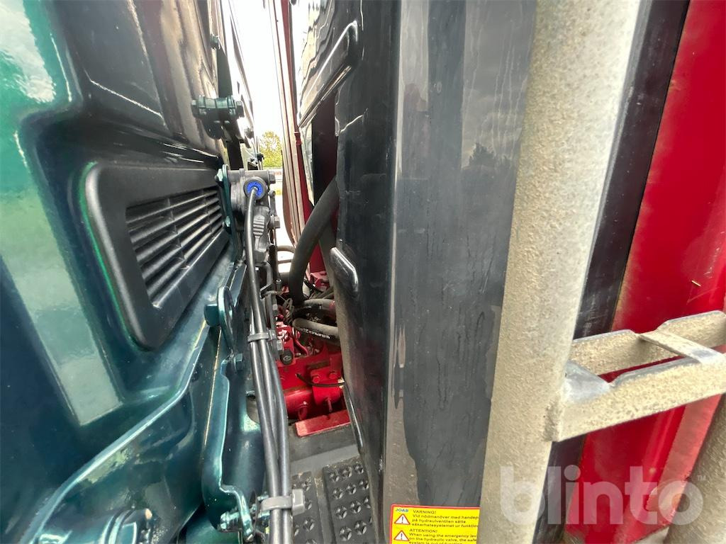 Camión multibasculante SCANIA