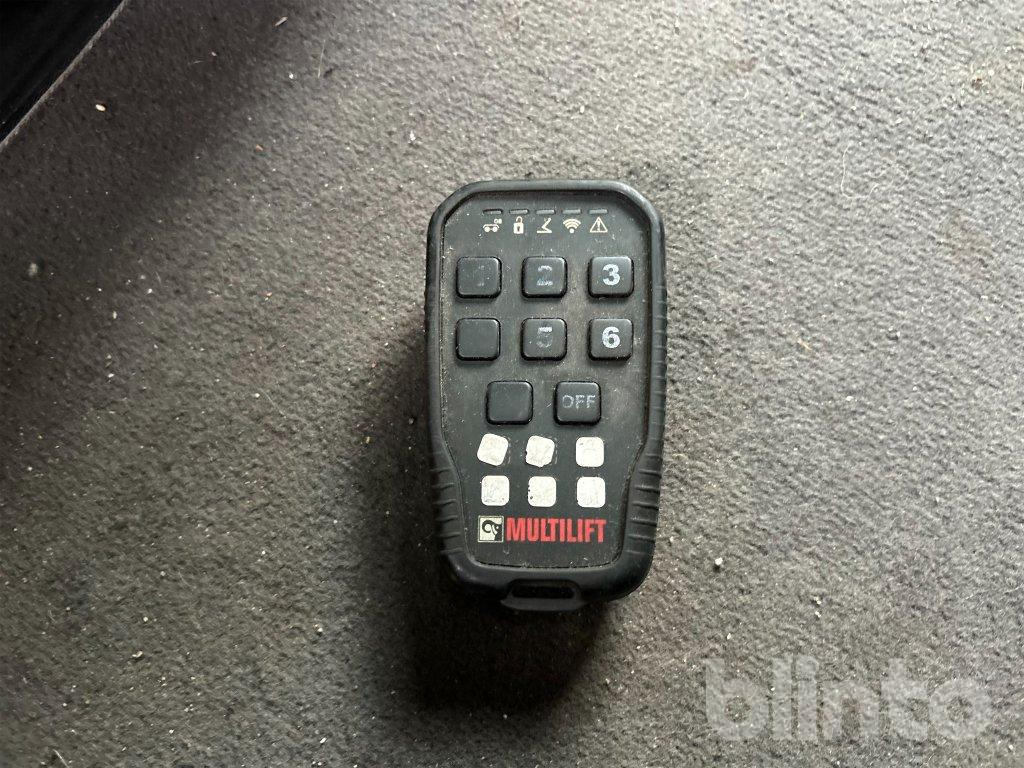 Camión multibasculante SCANIA