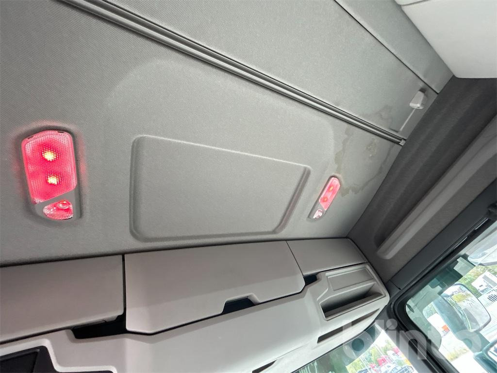 Camión multibasculante SCANIA