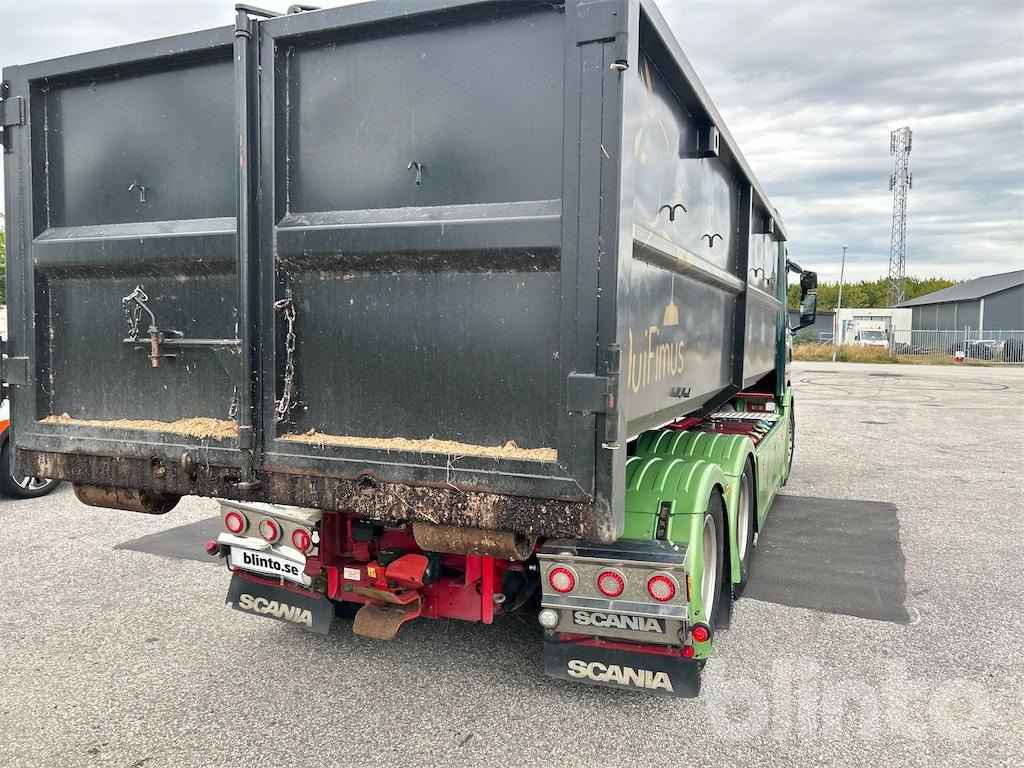 Camión multibasculante SCANIA
