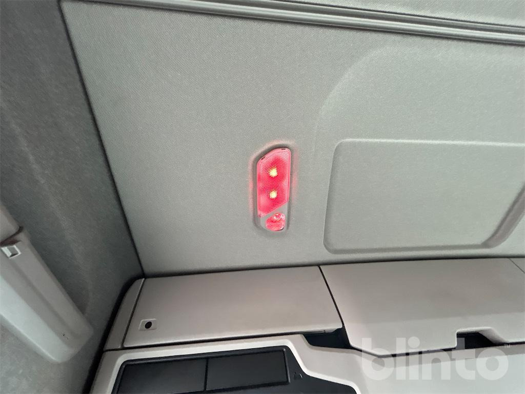 Camión multibasculante SCANIA