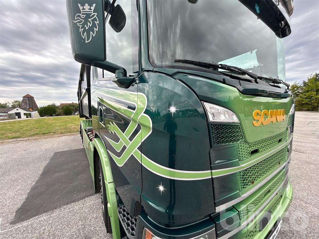 Camión multibasculante SCANIA