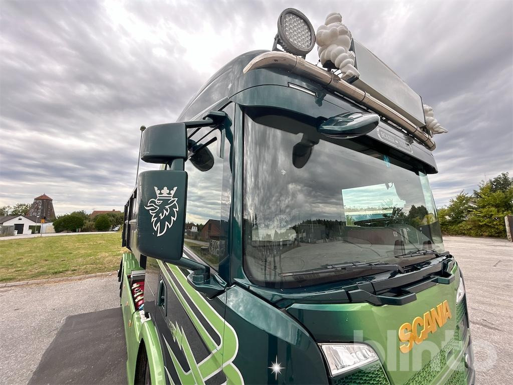 Camión multibasculante SCANIA