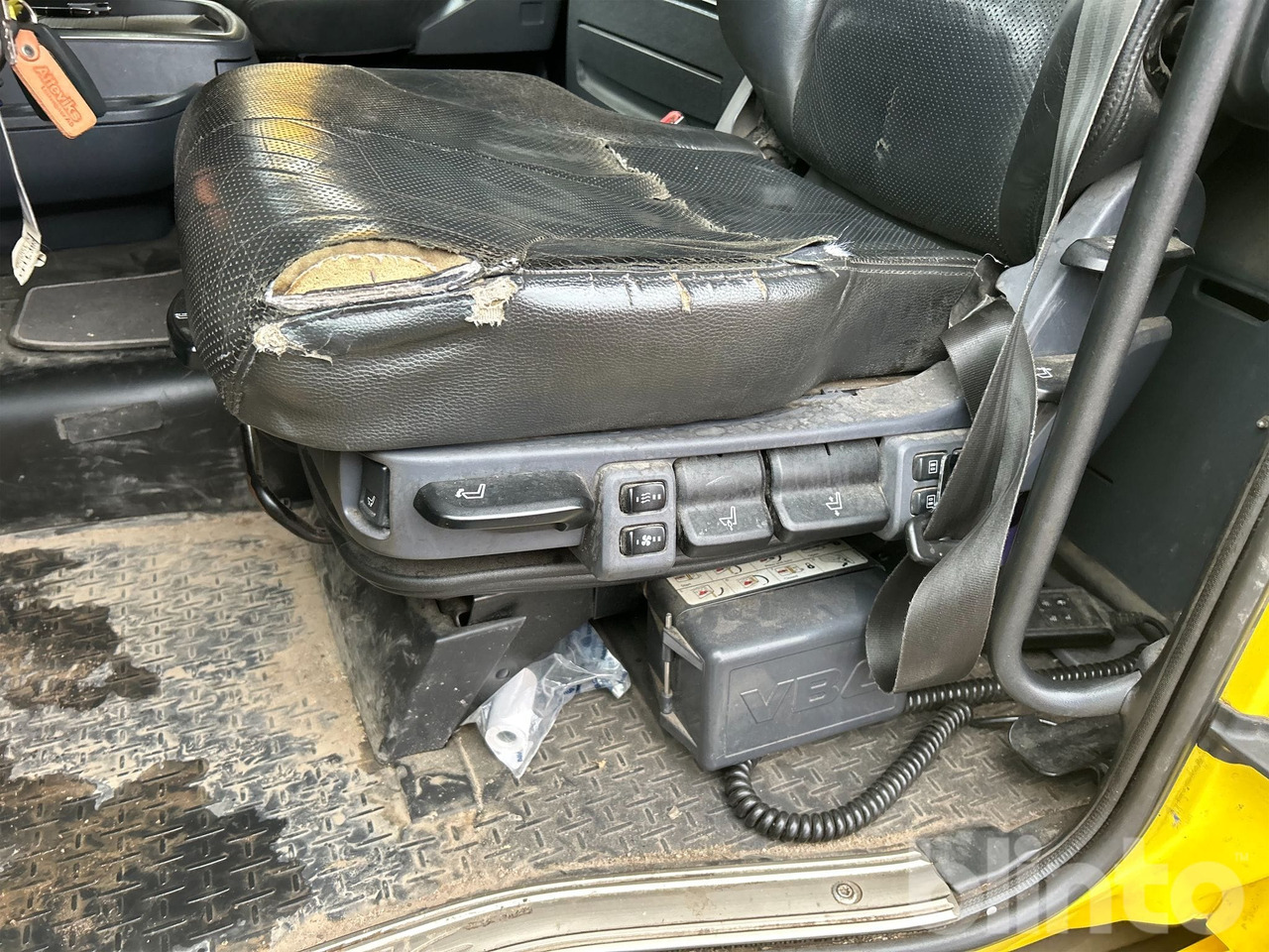 Camión multibasculante SCANIA