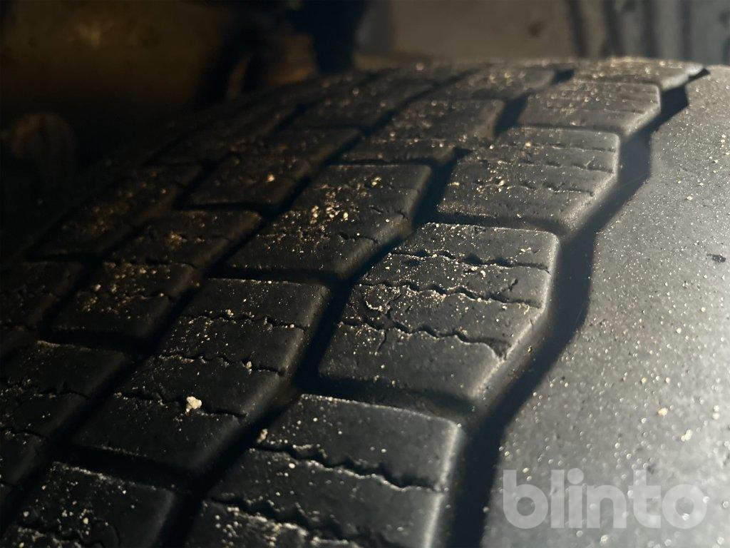 Camión multibasculante SCANIA