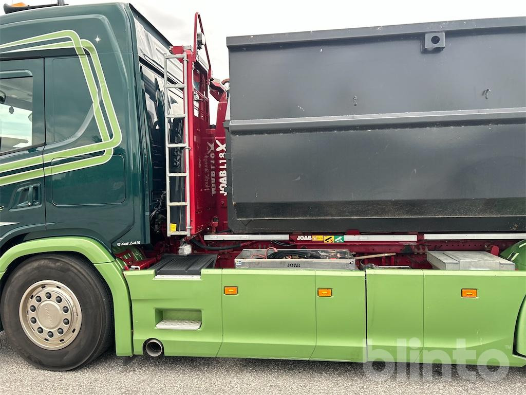 Camión multibasculante SCANIA